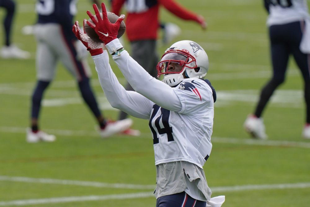Patriots_Football_99745