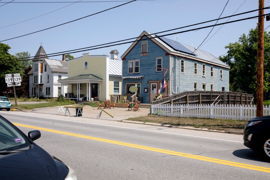 Unity residents opposing downtown Dunkin’ to present at Board of