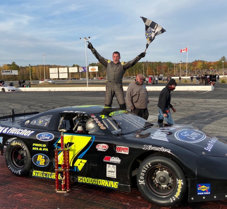 Curtis Gerry dominates at Oxford Plains Speedway