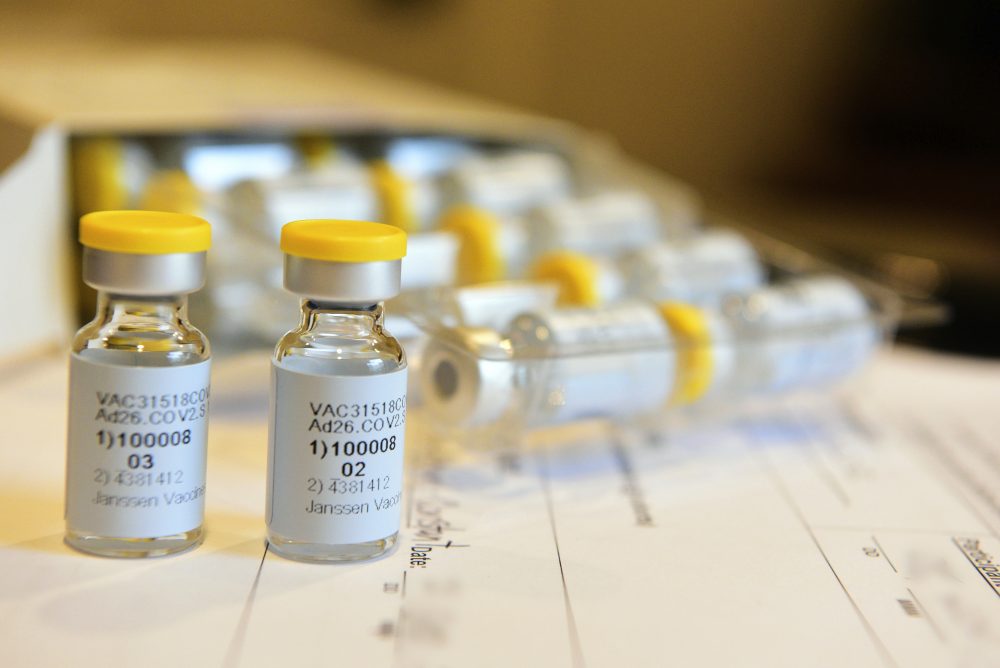 Virus_Outbreak_Vaccine_68903