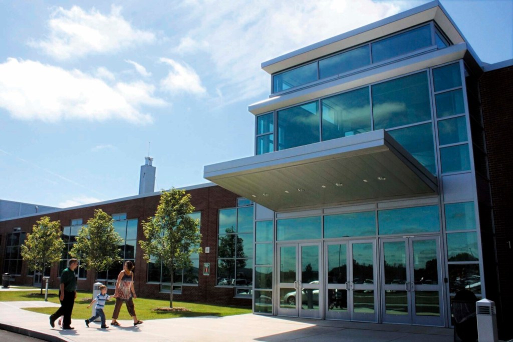 Thorndikebased RSU 3 schools delay increasing inperson instruction as