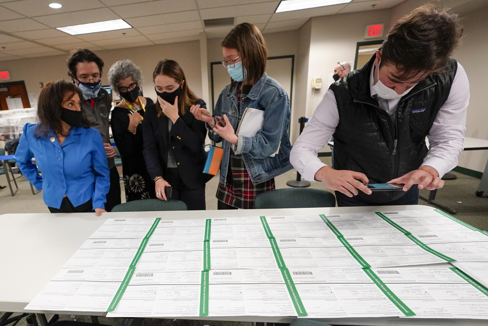 APTOPIX_Election_2020_Pennsylvania_Vote_Counting_23643