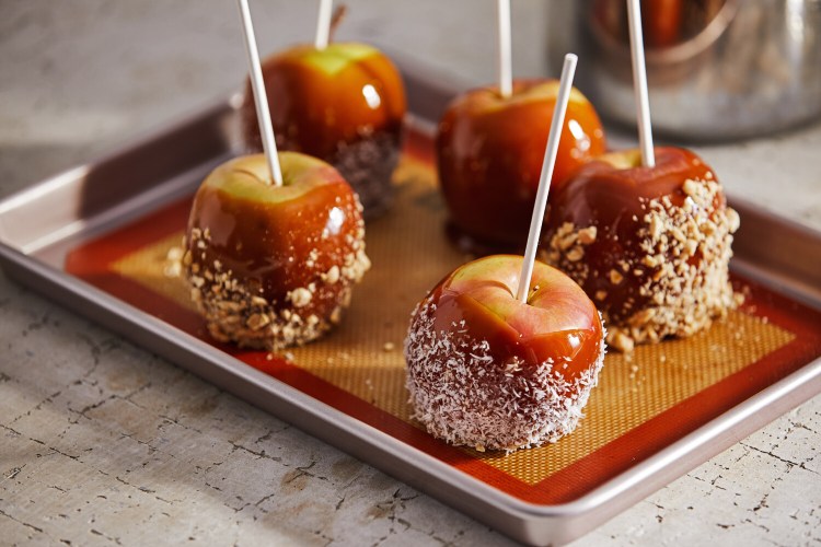 Caramel Apples. MUST CREDIT: Photo by Tom McCorkle for The Washington Post.