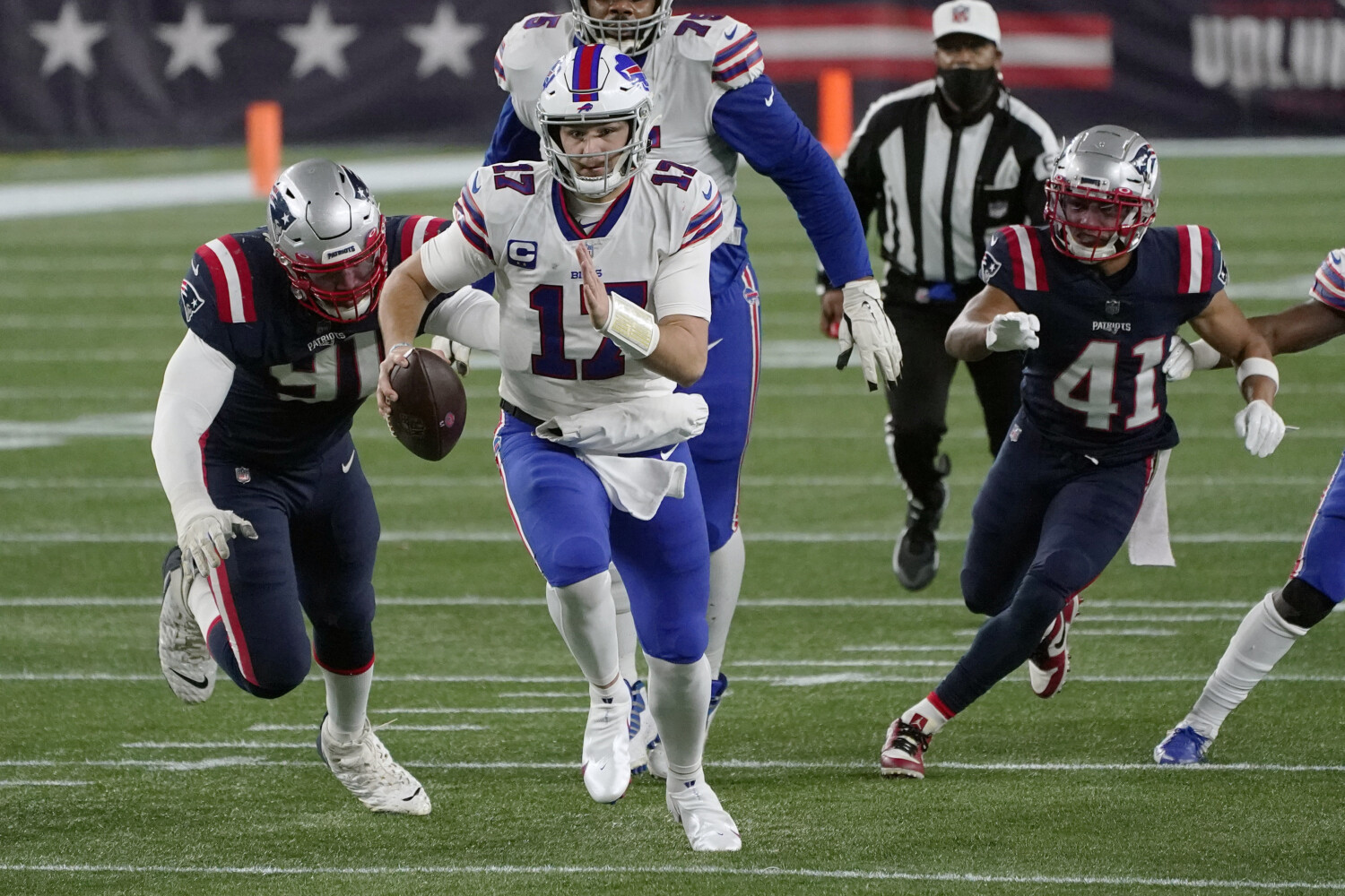 Buffalo rolls; Allen tosses 5 TDs