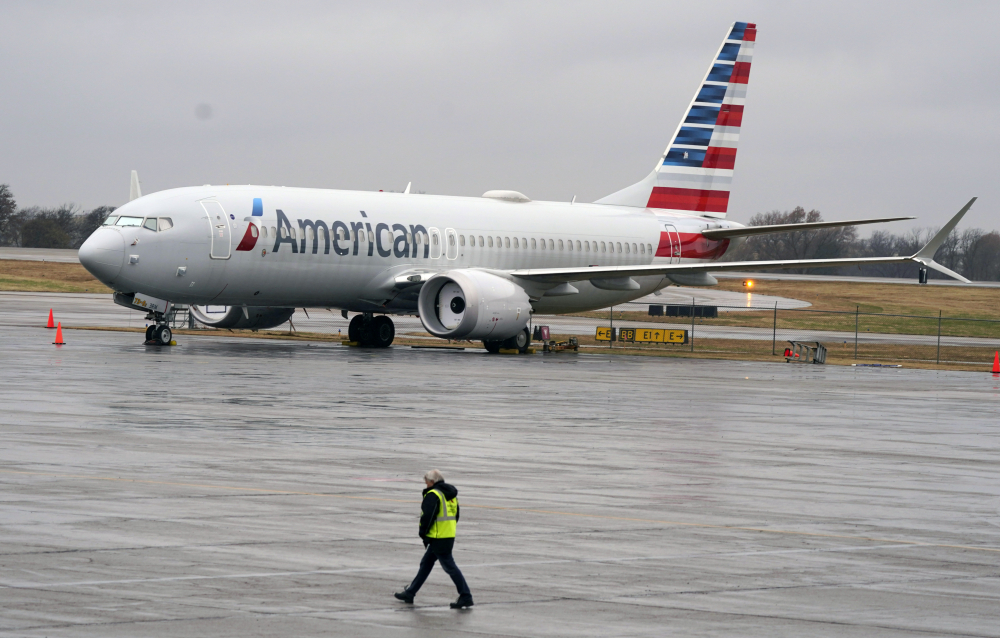 Boeing_American_Max_Flight_15106