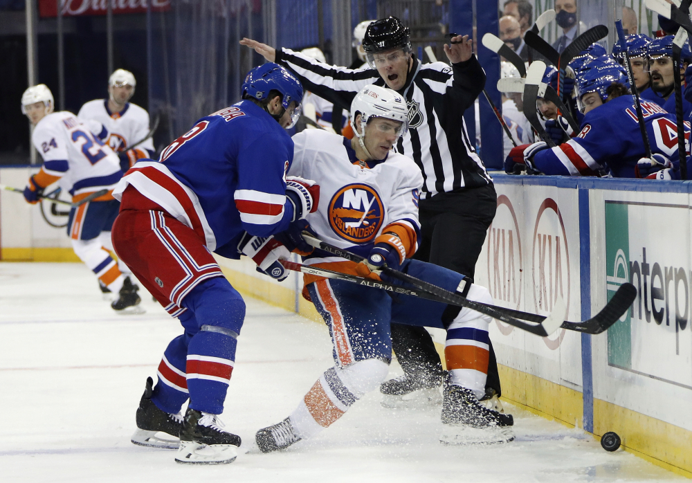 Islanders_Rangers_Hockey_39592
