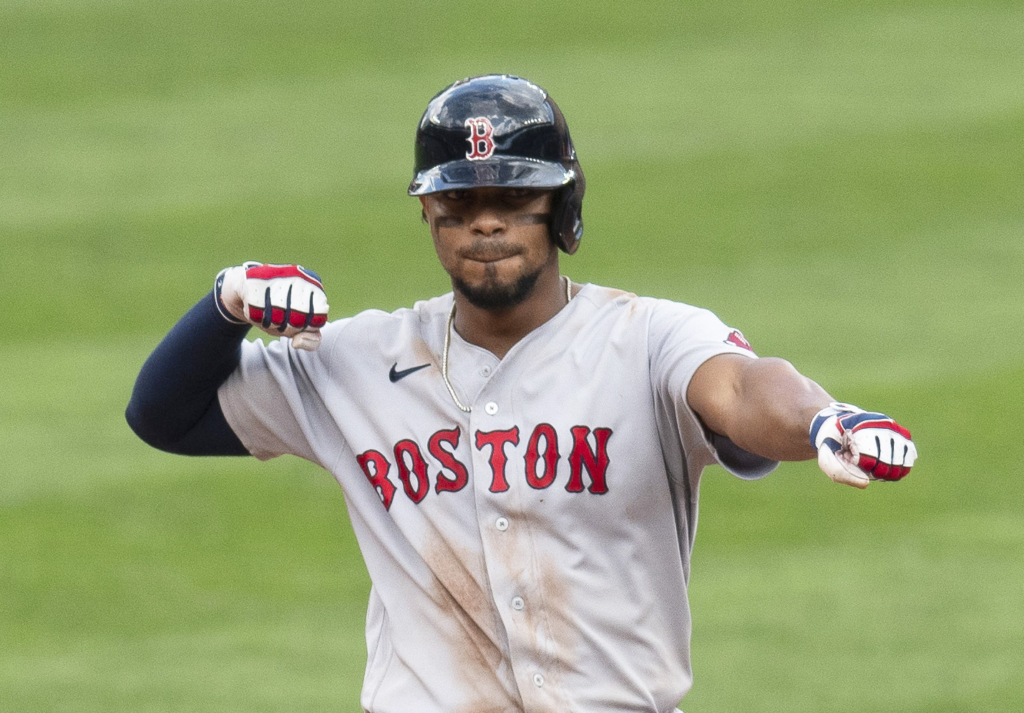 Xander Bogaerts officially joins Padres, takes No. 2 from new