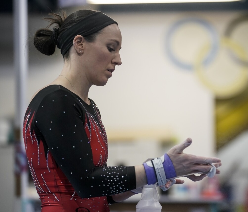 32 Year Old Chellsie Memmel Serious About Gymnastics Comeback Has Sights On Olympics 9906