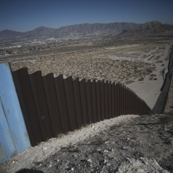 APTOPIX_Mexico_US_Border_Wall_89255