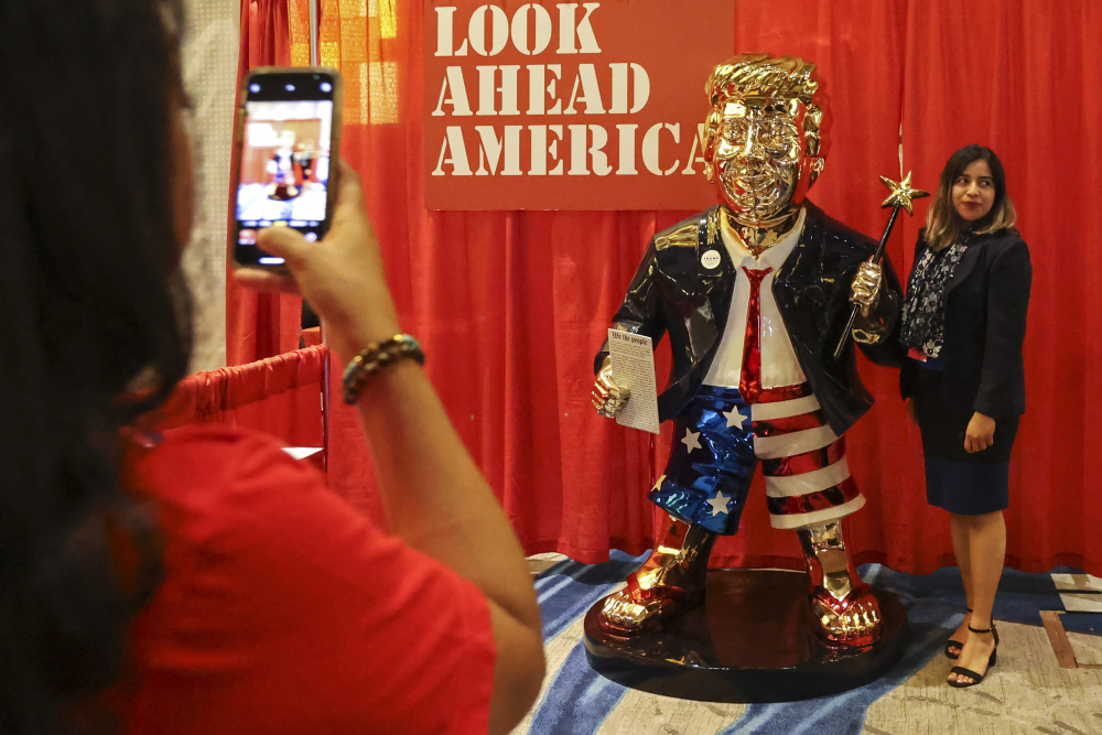 CPAC_Trump_Statue_75324