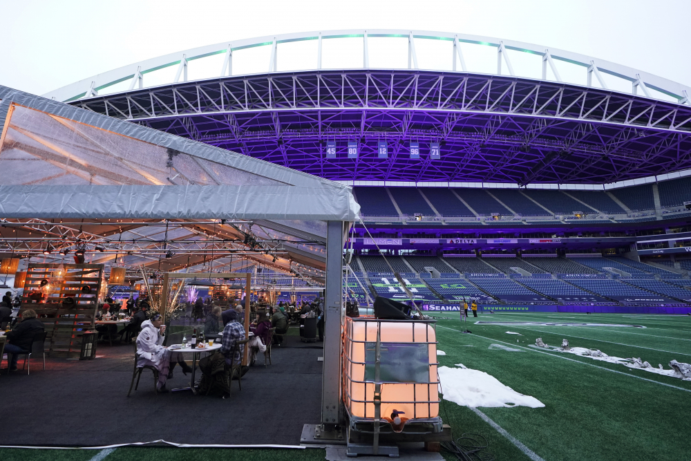 Stadium_Outdoor_Dining_31903