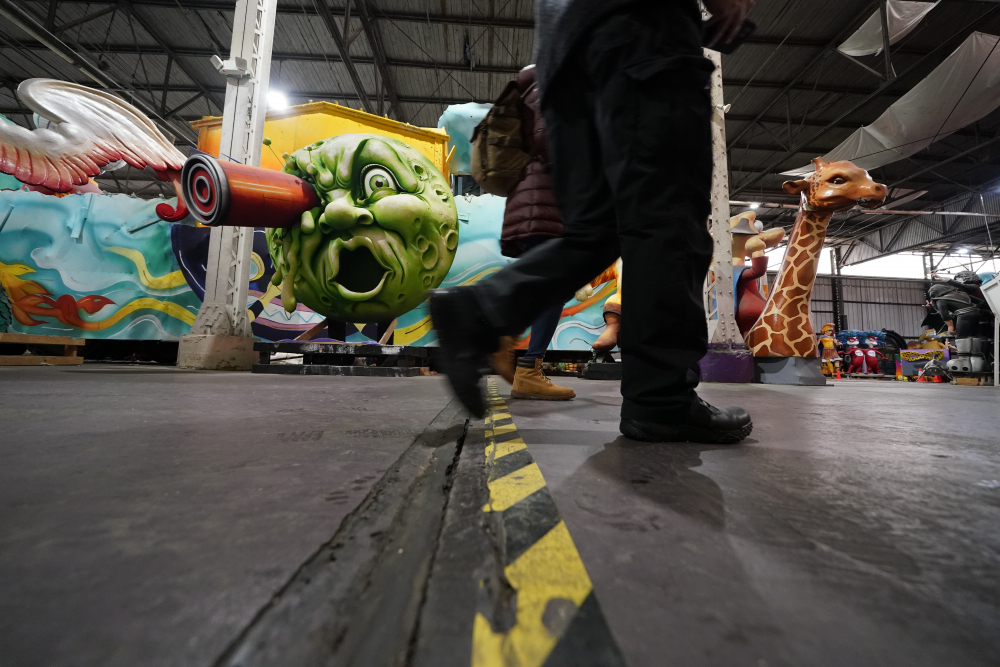 Virus_Outbreak_Mardi_Gras_17312