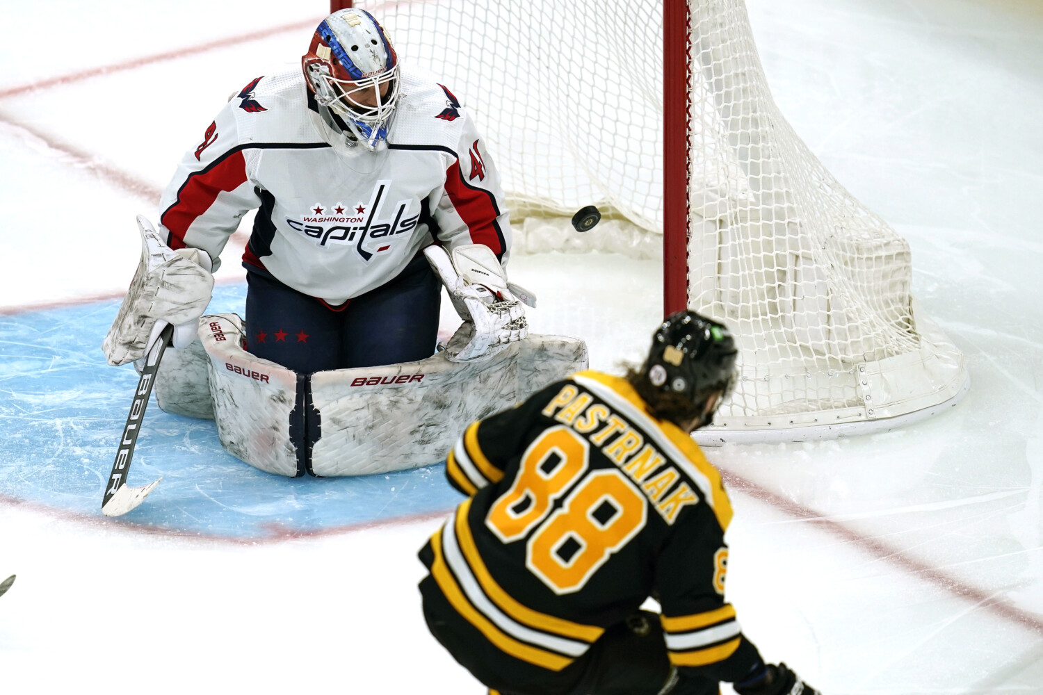 Bruins Lose To Capitals In Shootout