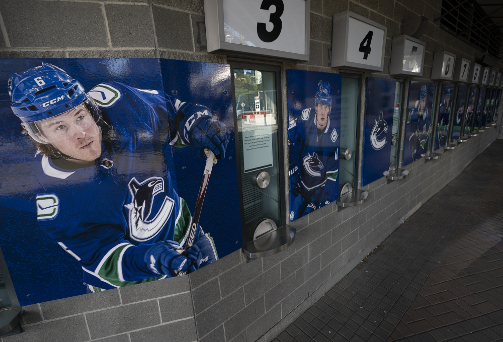NHL_Vaccine_Inequity_Hockey_97273
