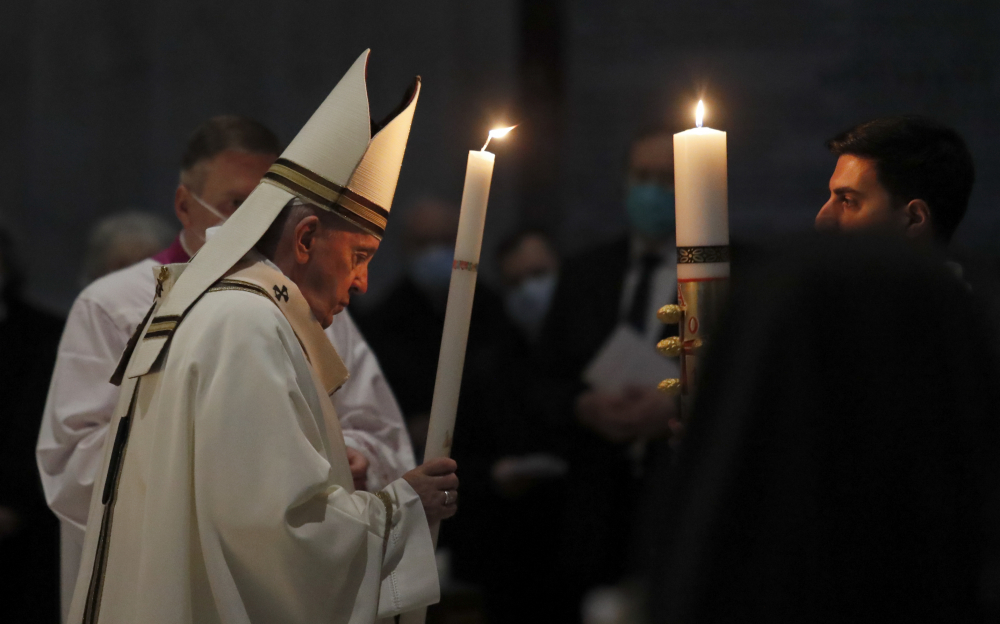 Vatican_Pope_Easter_Vigil_89932