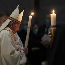 Vatican_Pope_Easter_Vigil_89932