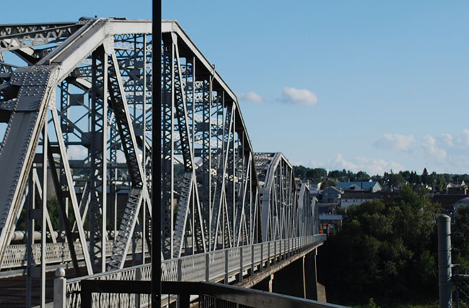 The Edmundston–Madawaska Bridge from the Canadian side.
