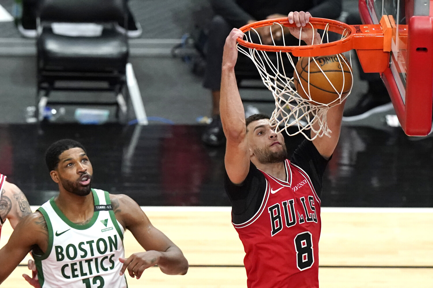 Bulls' Zach LaVine falls short in third attempt to win 3-point contest -  Chicago Sun-Times