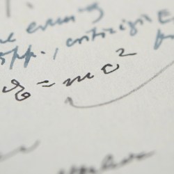 Einstein_Letter_Famous_Equation_52045