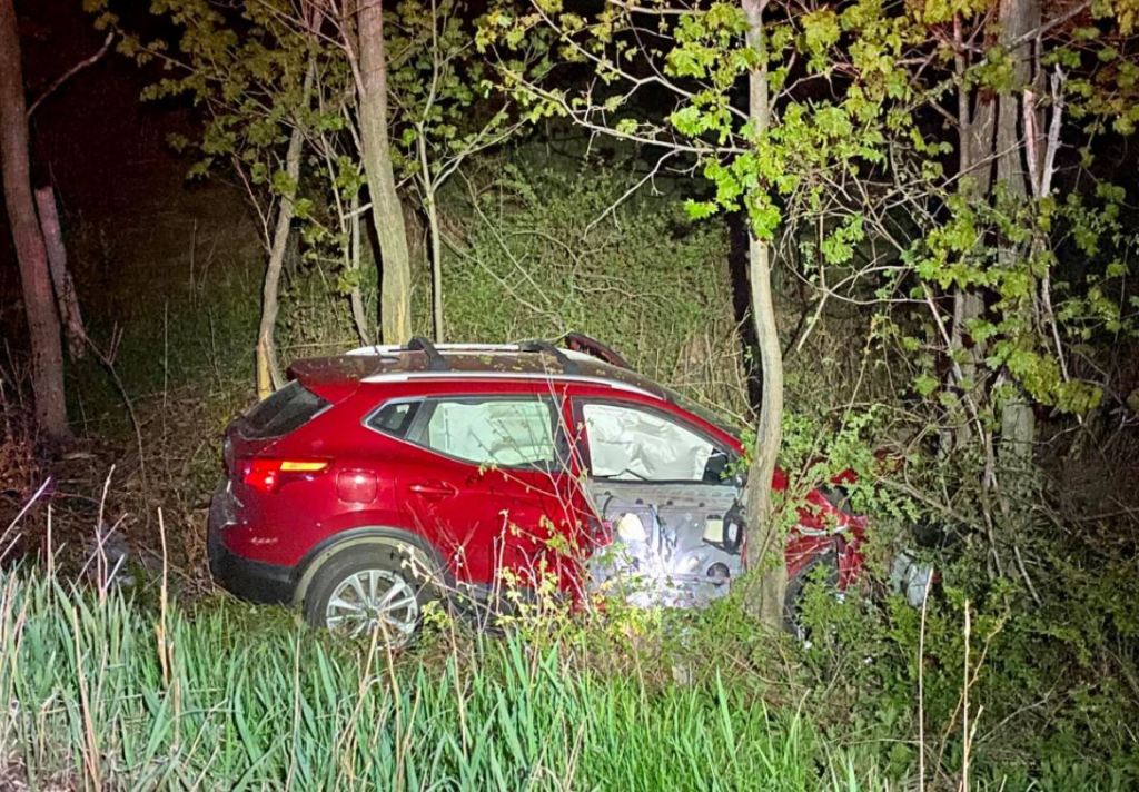 Monmouth woman arrested after car hits guardrail, goes down embankment