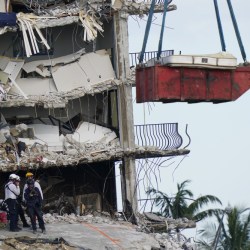 Building_Collapse_Miami_39993