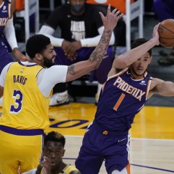 Suns_Lakers_Basketball_99529