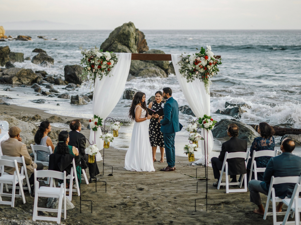 Virus_Outbreak_Wedding_Boom_82553