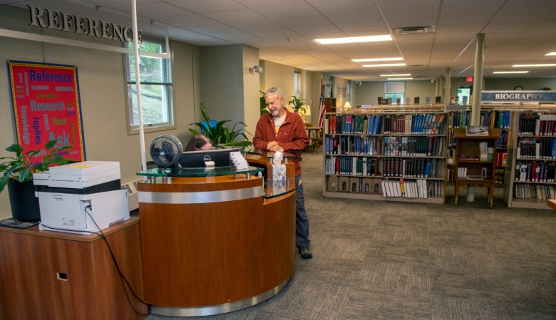 Maine State Library reopens in temporary quarters in Augusta