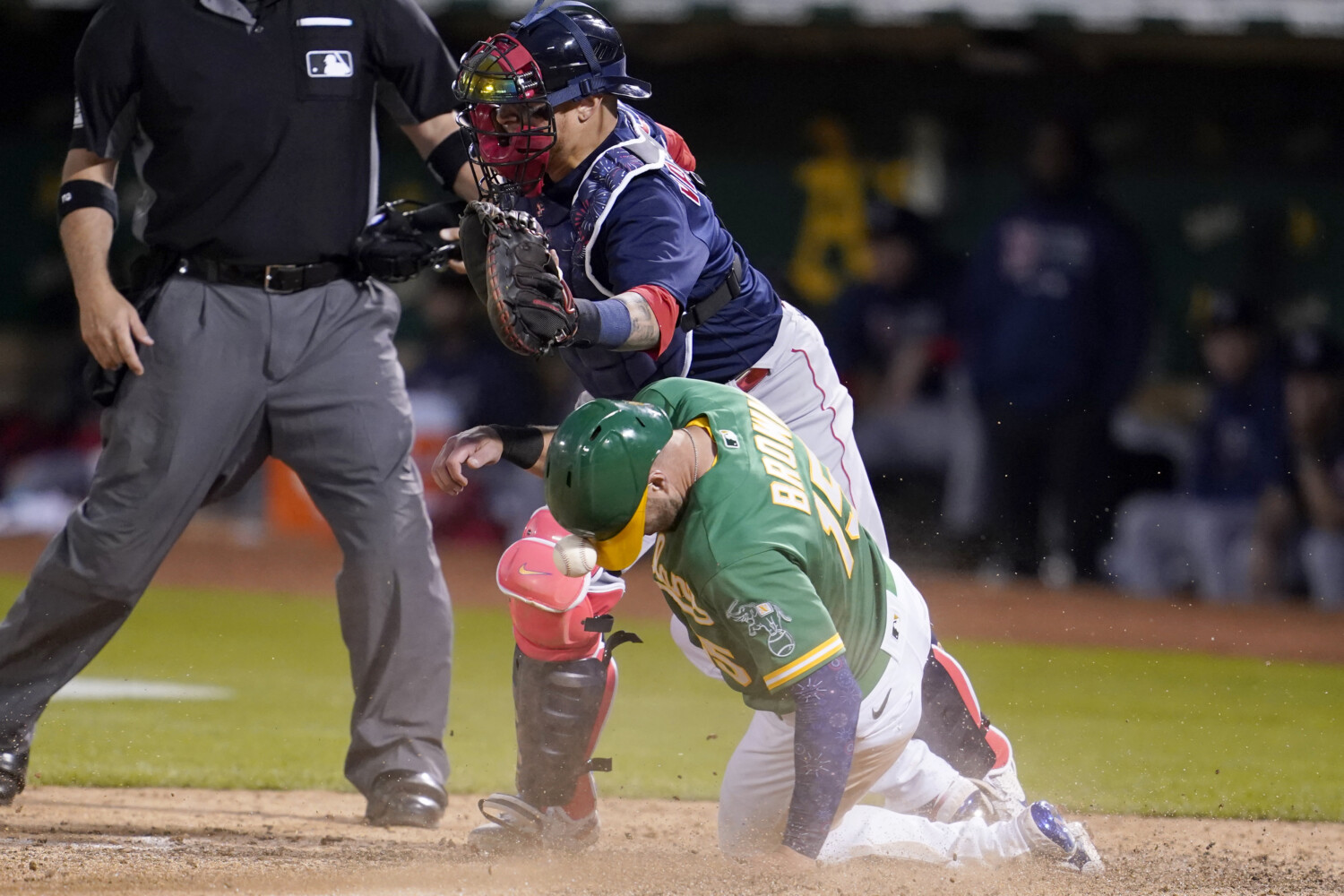 Oakland A's injuries: Mark Canha progress, Mitch Moreland out a