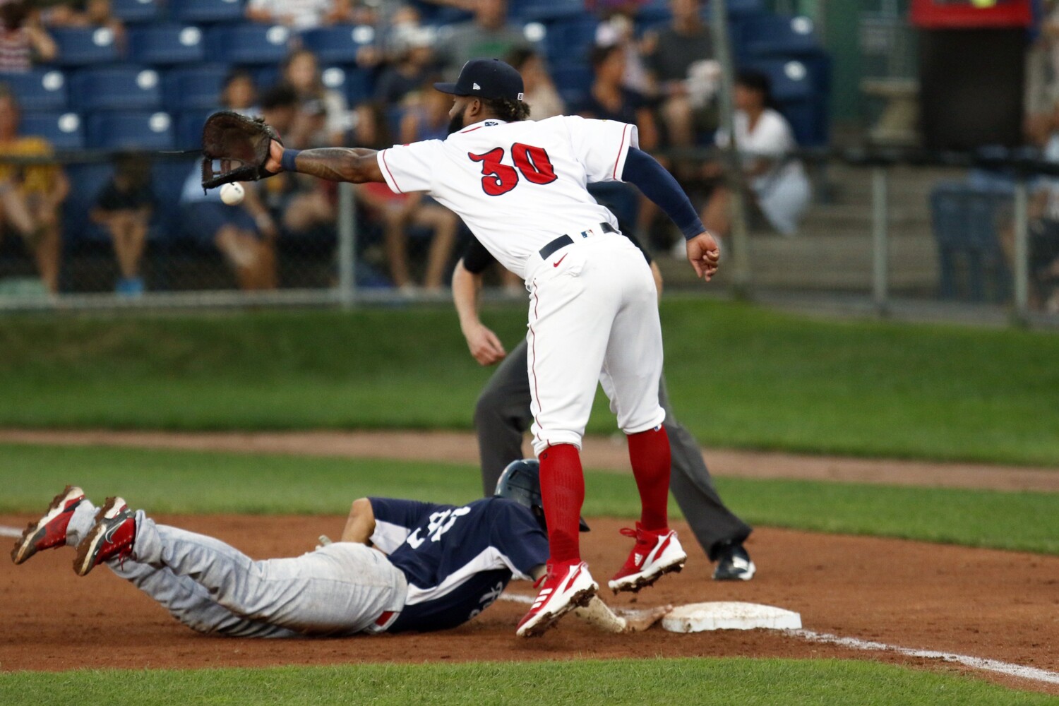 Red Sox find some lefty help in Worcester, reportedly calling up Chris  Murphy