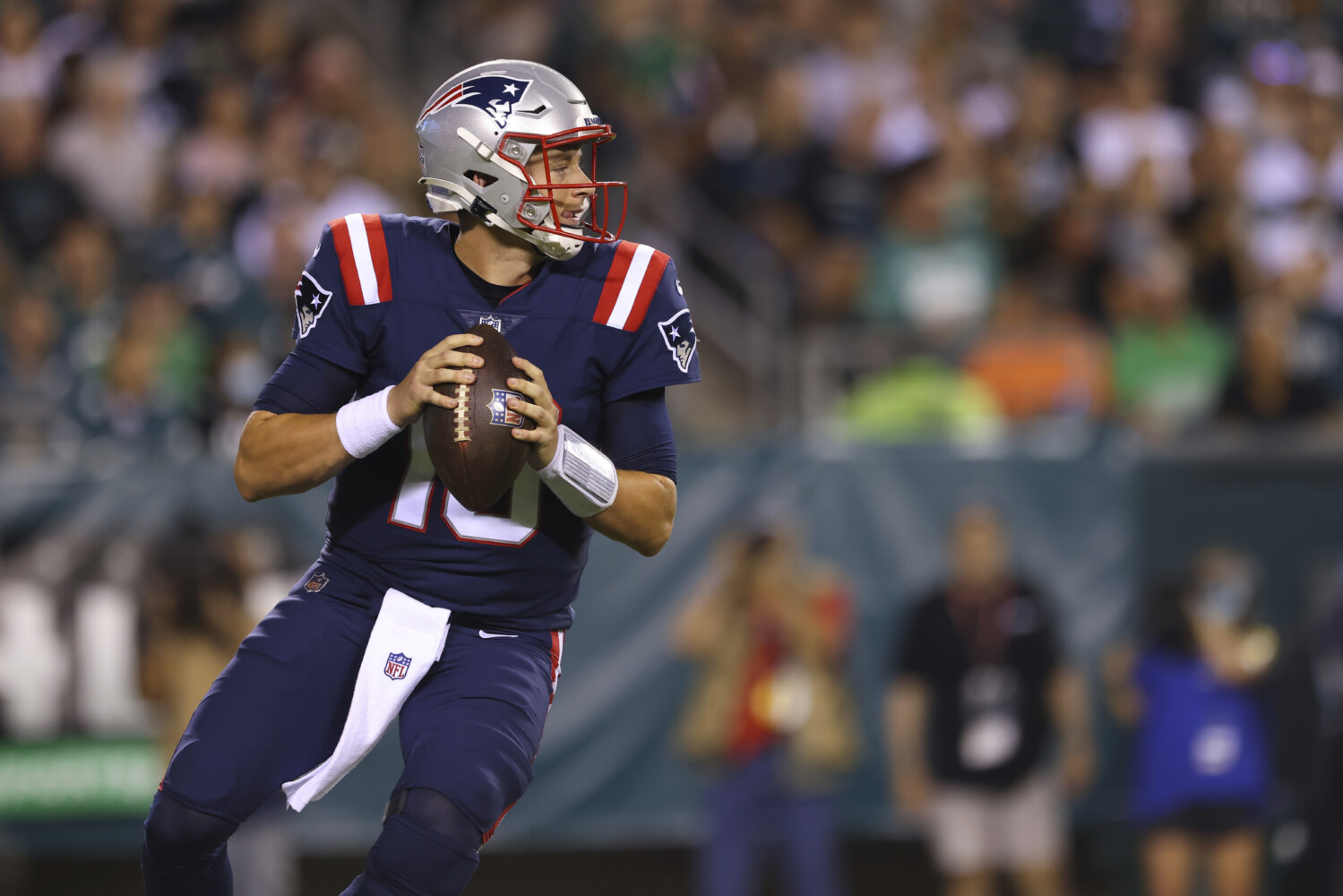 Why Patriots' Mac Jones has a leg up on other rookie quarterbacks