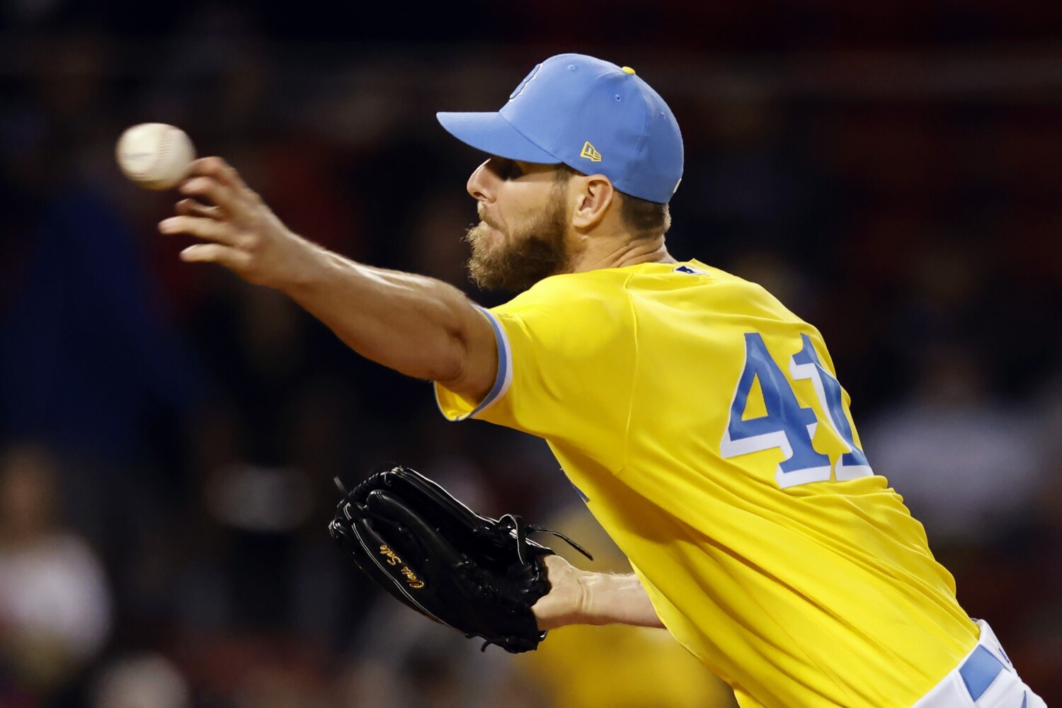 Bobby Dalbec ties Boston Red Sox game by beating throw to first