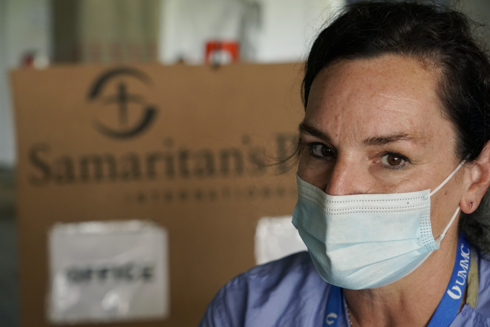 Samaritan's Purse - Samaritan's Purse sent emergency medical teams to  Baptist Haiti Mission Hospital to help people who were seriously injured  during the January 12 earthquake. More than 4,000 people have been