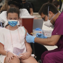 Virus Outbreak School Vaccinations