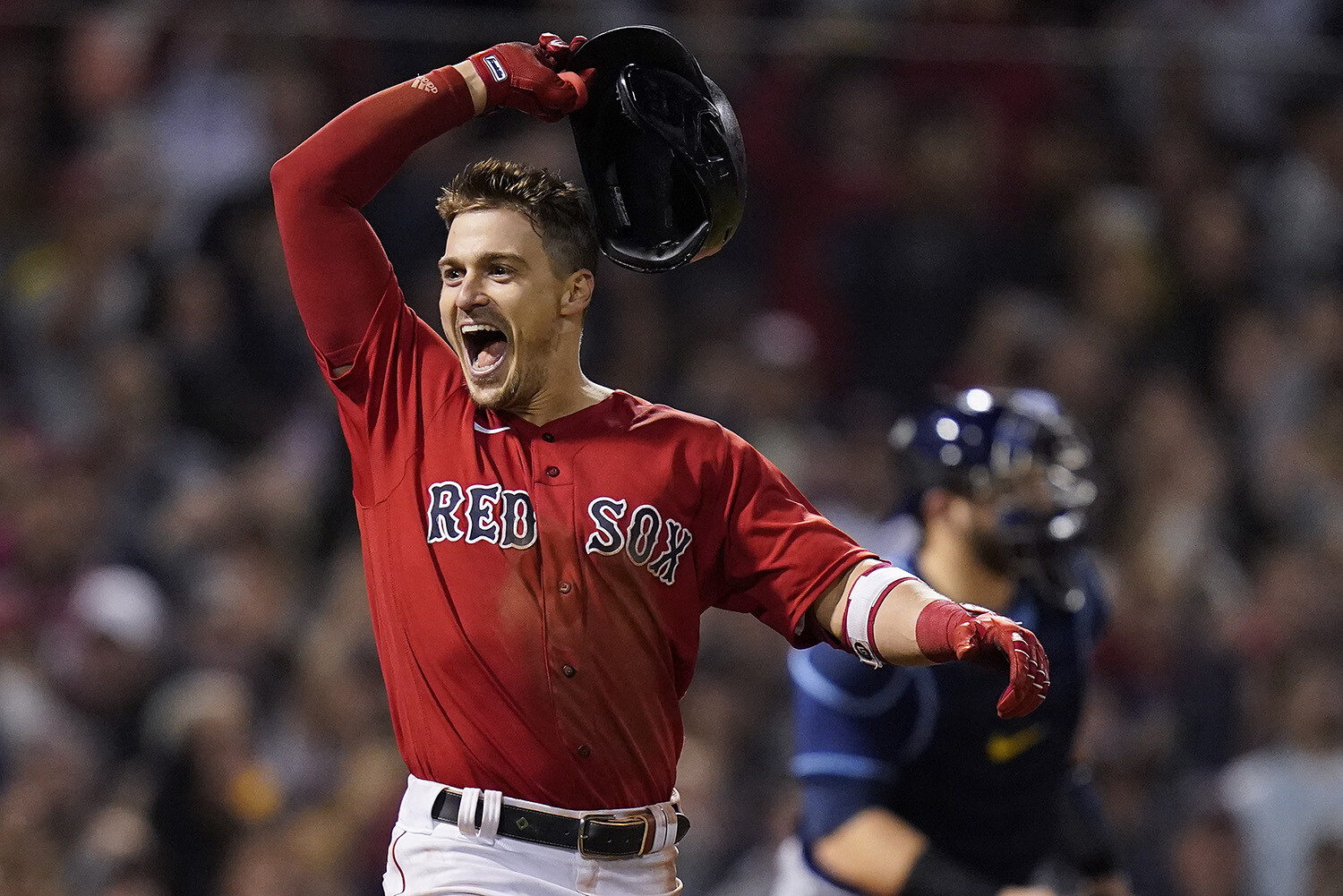 Boston Red Sox eliminate Tampa Bay Rays 6-5 with late sac fly