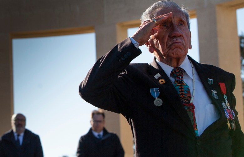 How One D-Day Medic Became a Living Bridge Between Two Worlds — And France Just Lost Its American Conscience