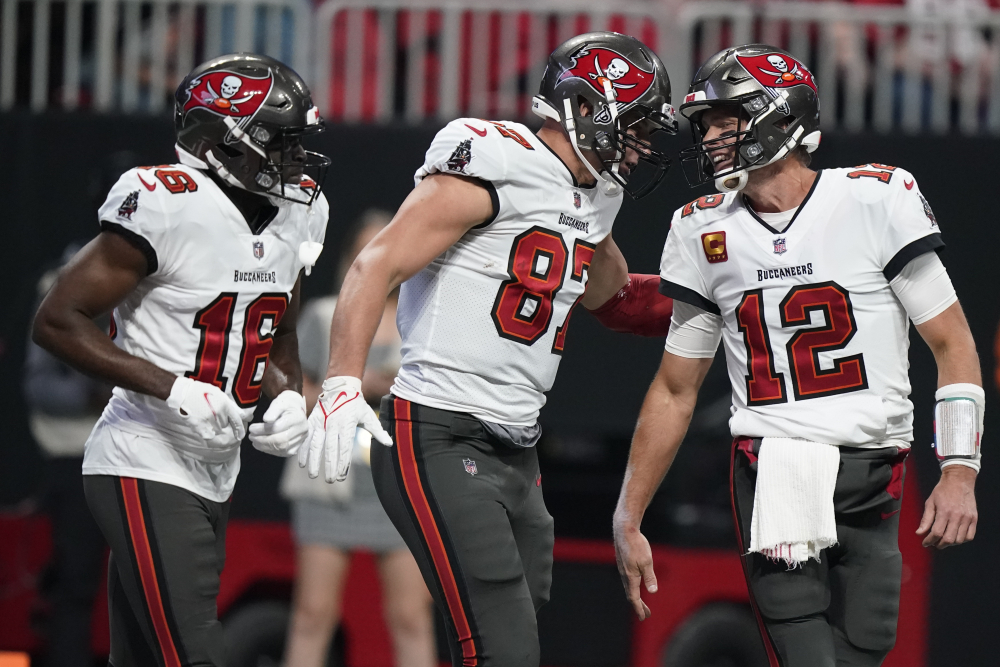 Buccaneers Falcons Football