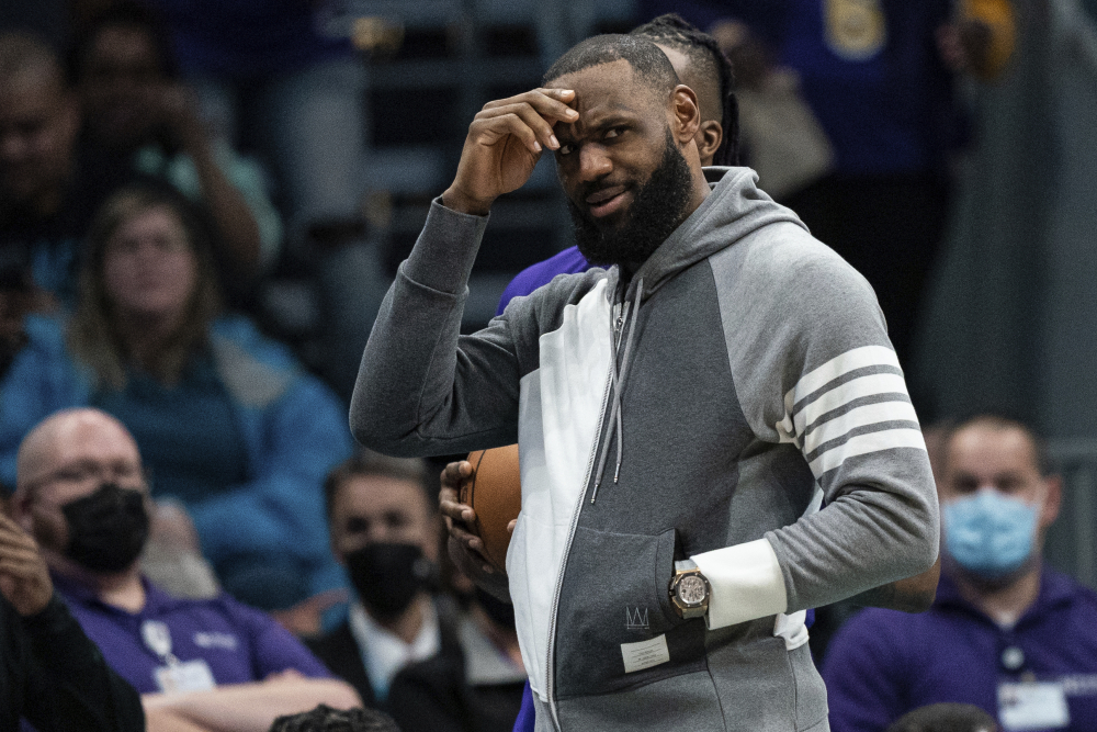 Lakers slip on LeBron's night as Wolves rout NBA champ Bucks