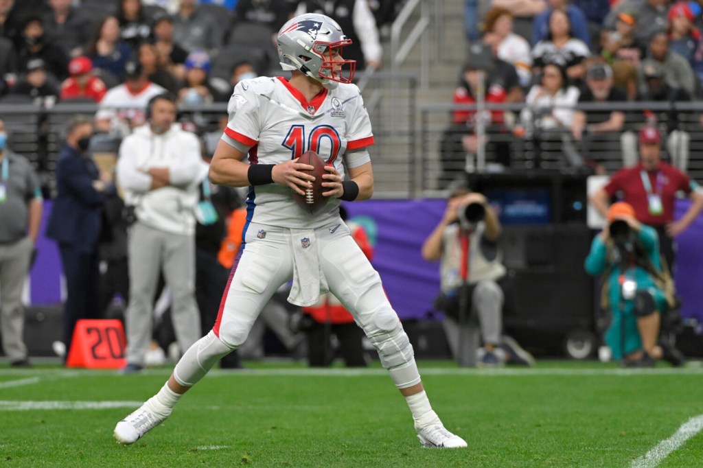 NFL Pro Bowl 2022 takeaways, score: Justin Herbert, Maxx Crosby MVPs in  wild, AFC victory in Vegas 