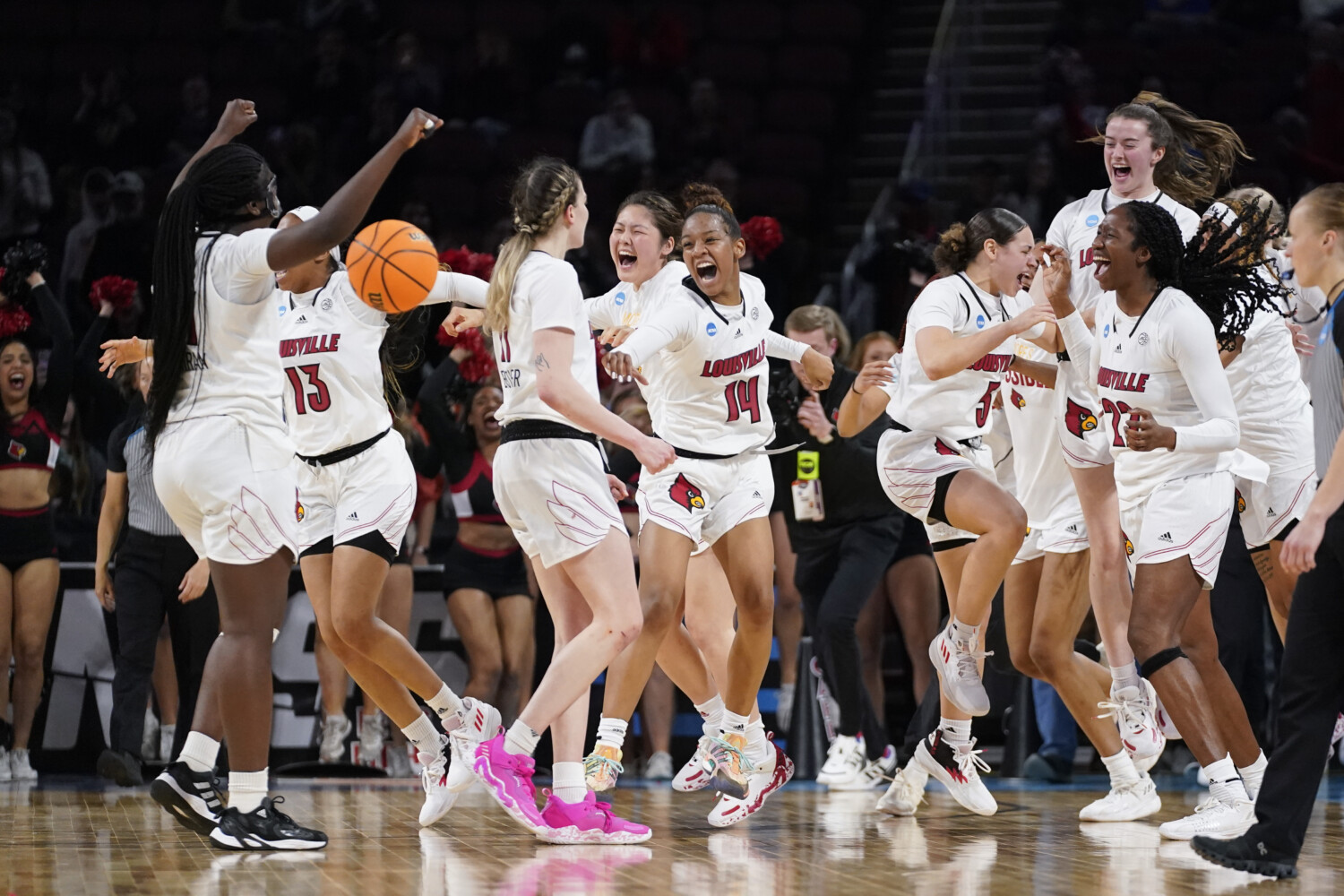 Louisville Cardinals Women's Basketball 2022 Wichita Regional