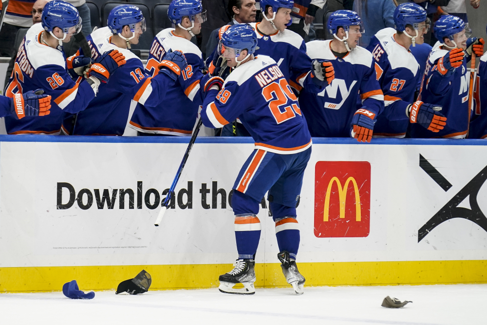 Brock Nelson' four goals lead Islanders' win over Canadiens