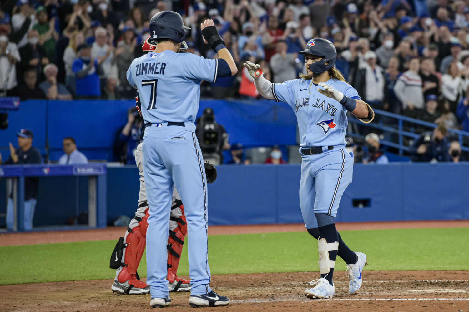 Bichette breaks tie with 1st slam, Blue Jays top Red Sox 6-2