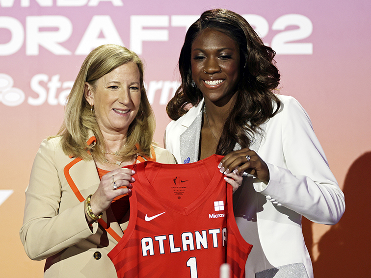 2022 WNBA Mock Draft: Will the Dream take Rhyne Howard or NaLyssa Smith  after trading for the first pick? 