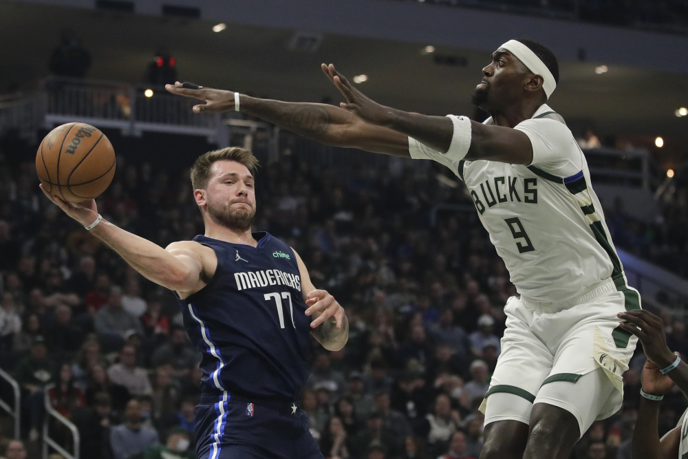 Mavericks Bucks Basketball