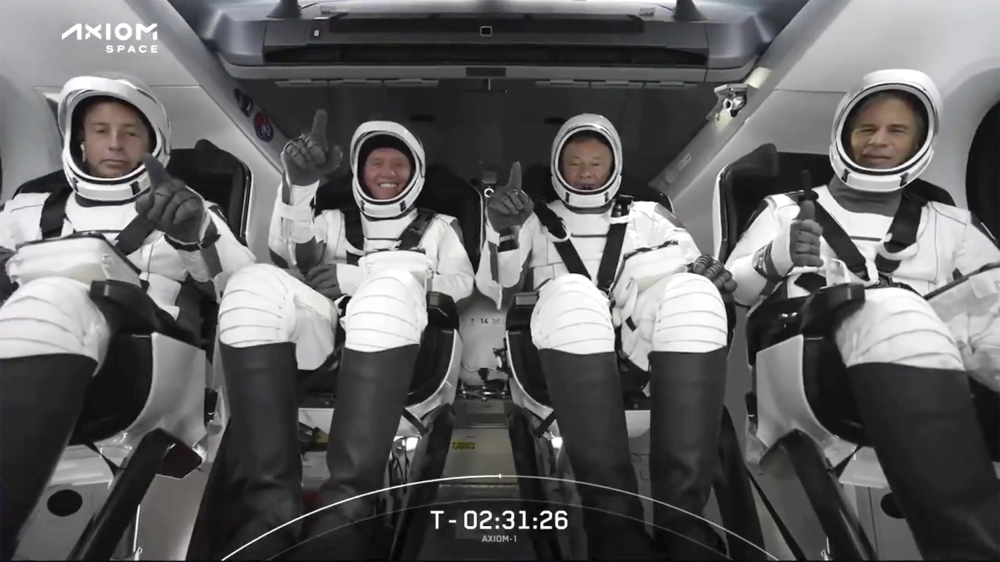 SpaceX-Private Crew