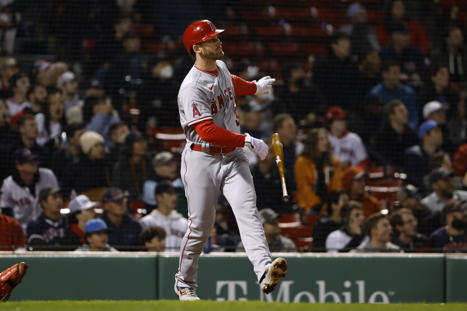 Trout Ties Angels' HR Record, Then Scores Winning Run