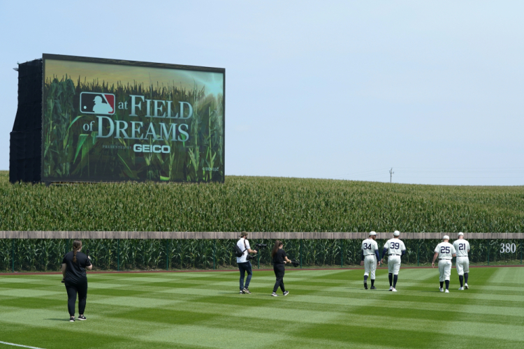 Field of Dreams Preview Baseball