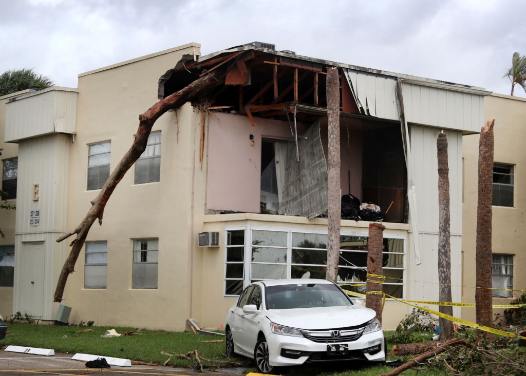 Ian swamps southwest Florida, trapping people in homes