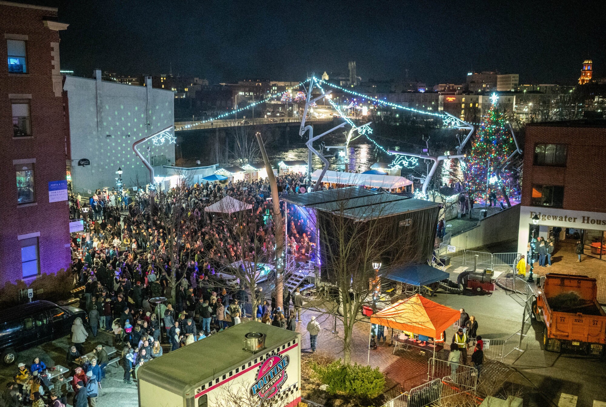 "A 'don't miss' celebration": New Year's Auburn to feature aerial drone light display Sunday - Vimarsana News