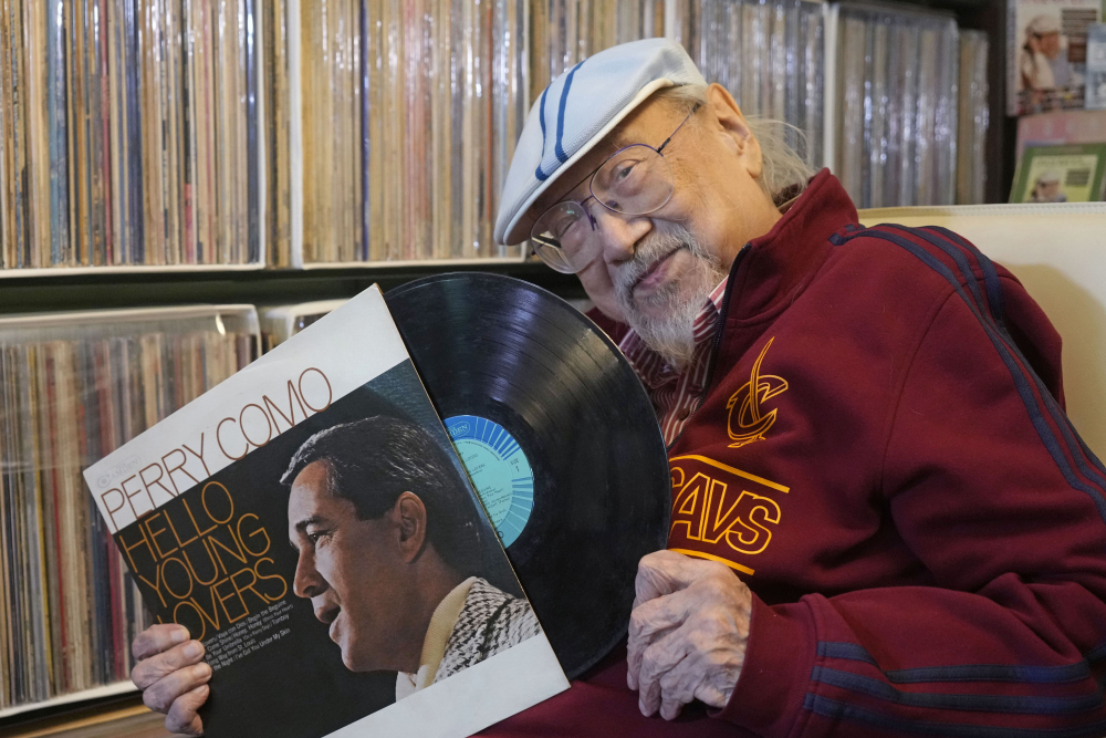 Hong Kong Obit Oldest DJ